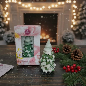 SS Enterprise green Christmas tree candle made from soy wax